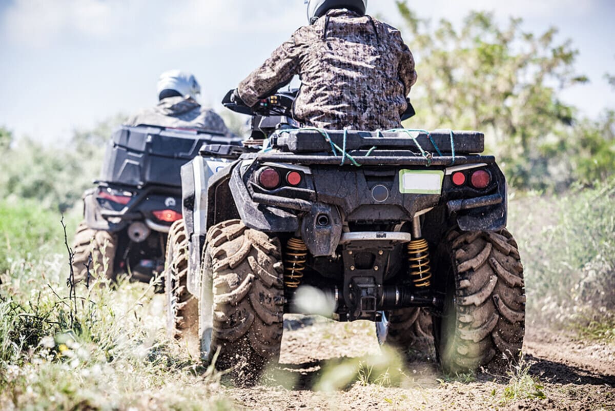 ATV-uri pe trasee off-road